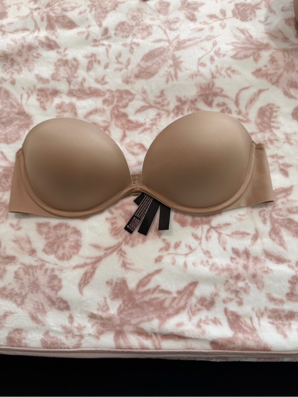 Victoria's Secret Strapless Bra in Nude